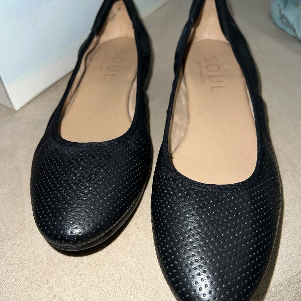 Soul Naturalizer Women's 8M Vicki Ballet Flats Black Perf Leather Padded Footbed